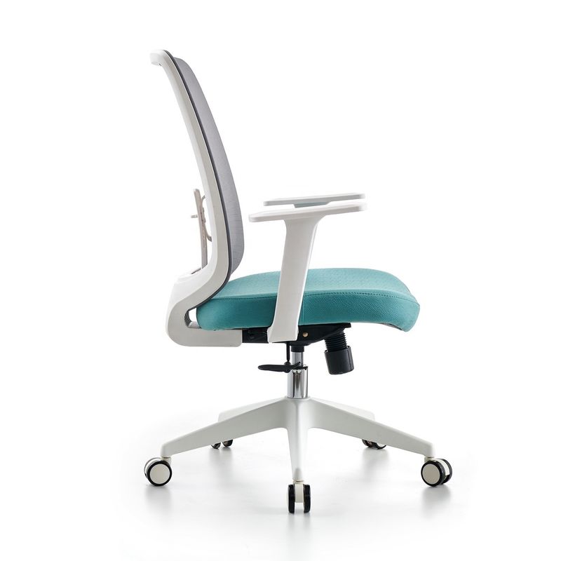 Y-Mail Executive Office Chair con design a maglia girevole e supporto alla schiena